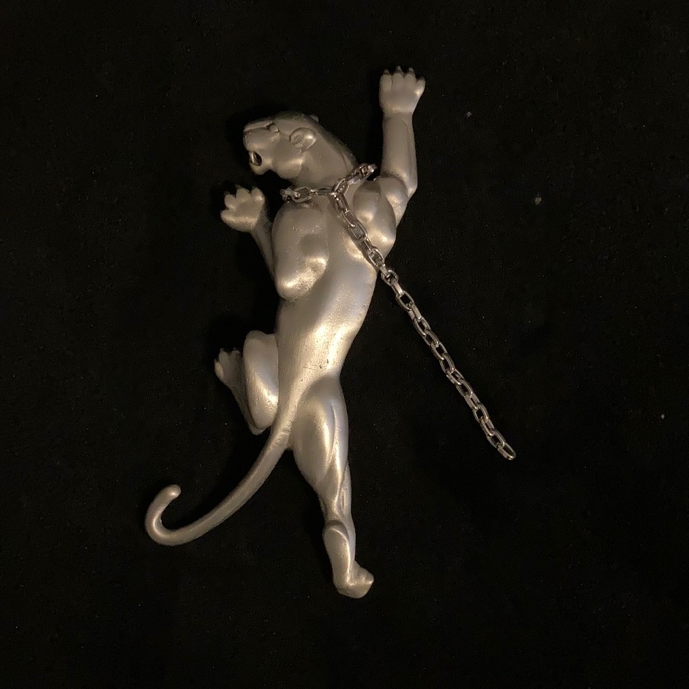 Brushed silver puma/panther broach/pin